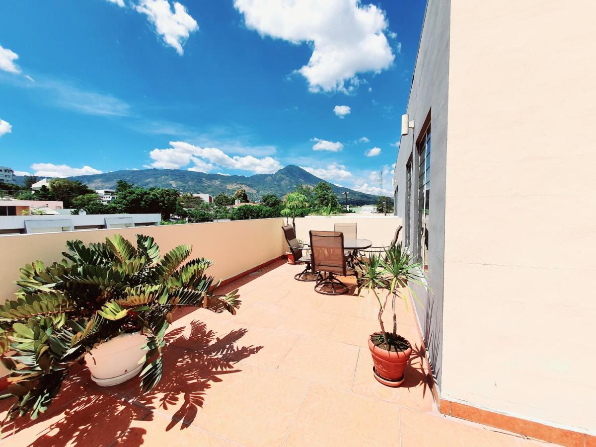 Ferienwohnung San Benito Flats Wifi 50Mg - 4 Huespedes - Parqueos San Salvador Exterior foto